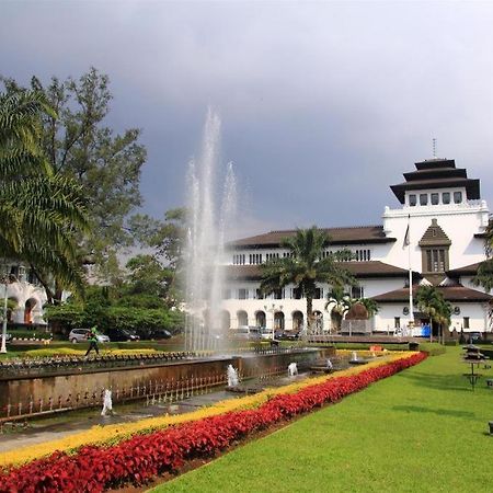 Hotel Pondokan Tjiburial Cimenyan Ngoại thất bức ảnh