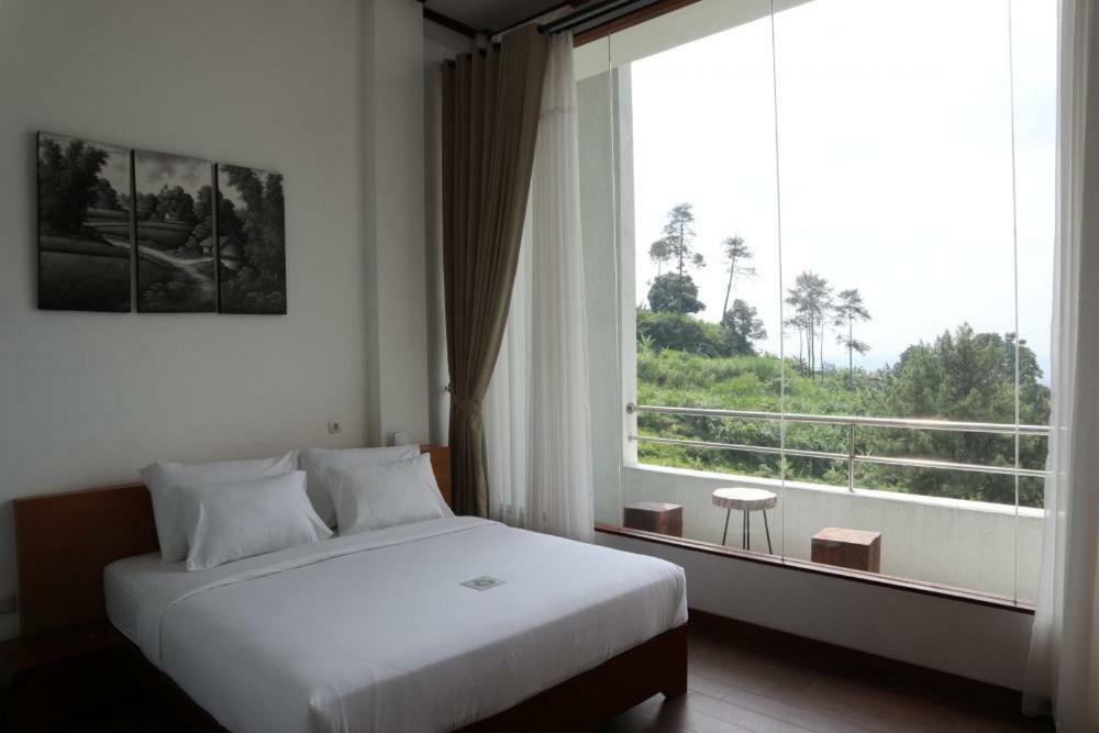 Hotel Pondokan Tjiburial Cimenyan Ngoại thất bức ảnh